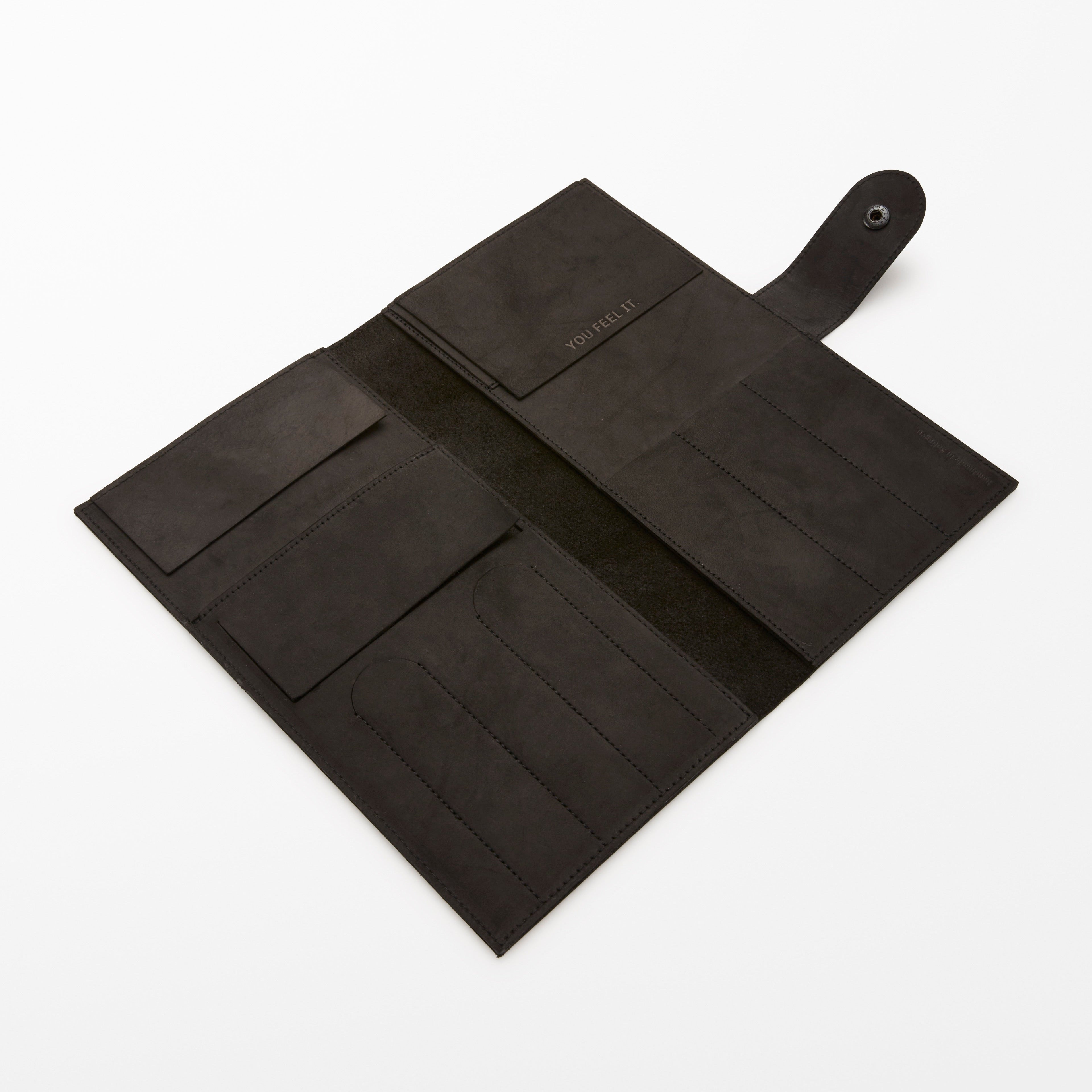 Bolsa de peluquero de cuero negro, estuche, con botón a presión. Elegante. Lo notas.