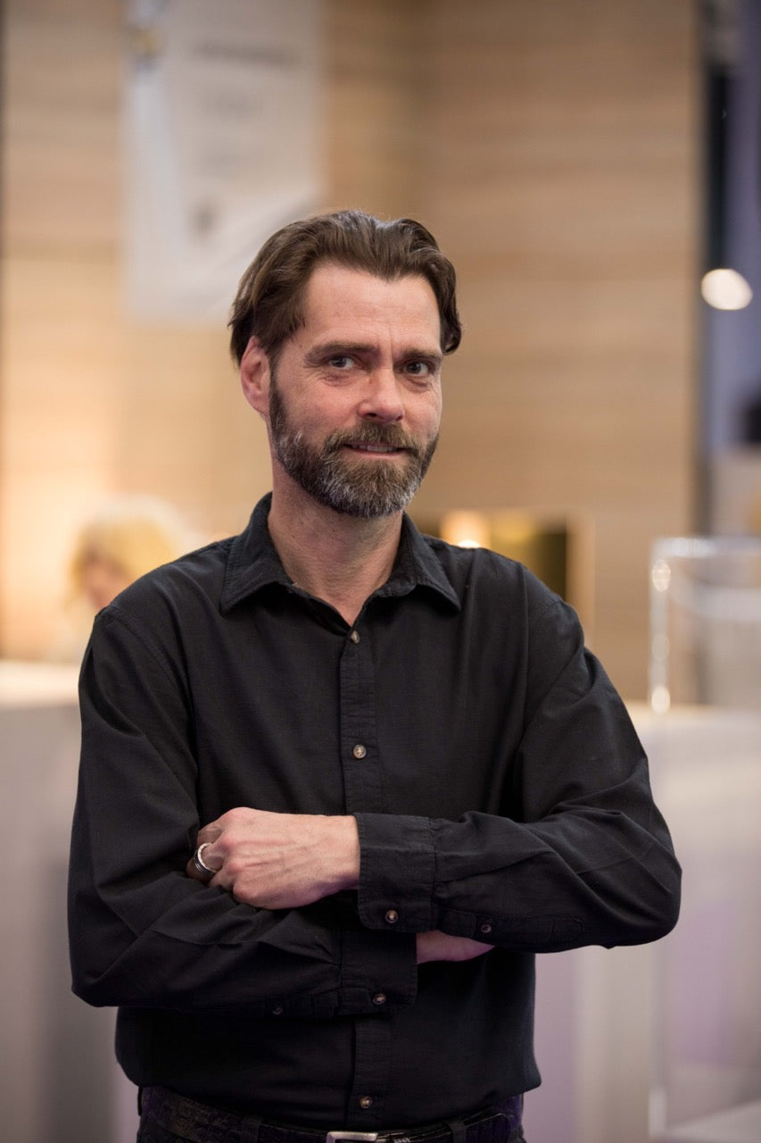 Friseur mit Bart in Salon