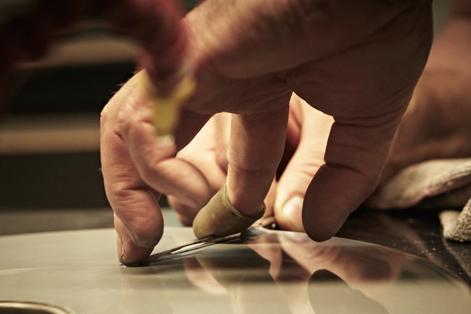Hand schleift Friseurschere präzise