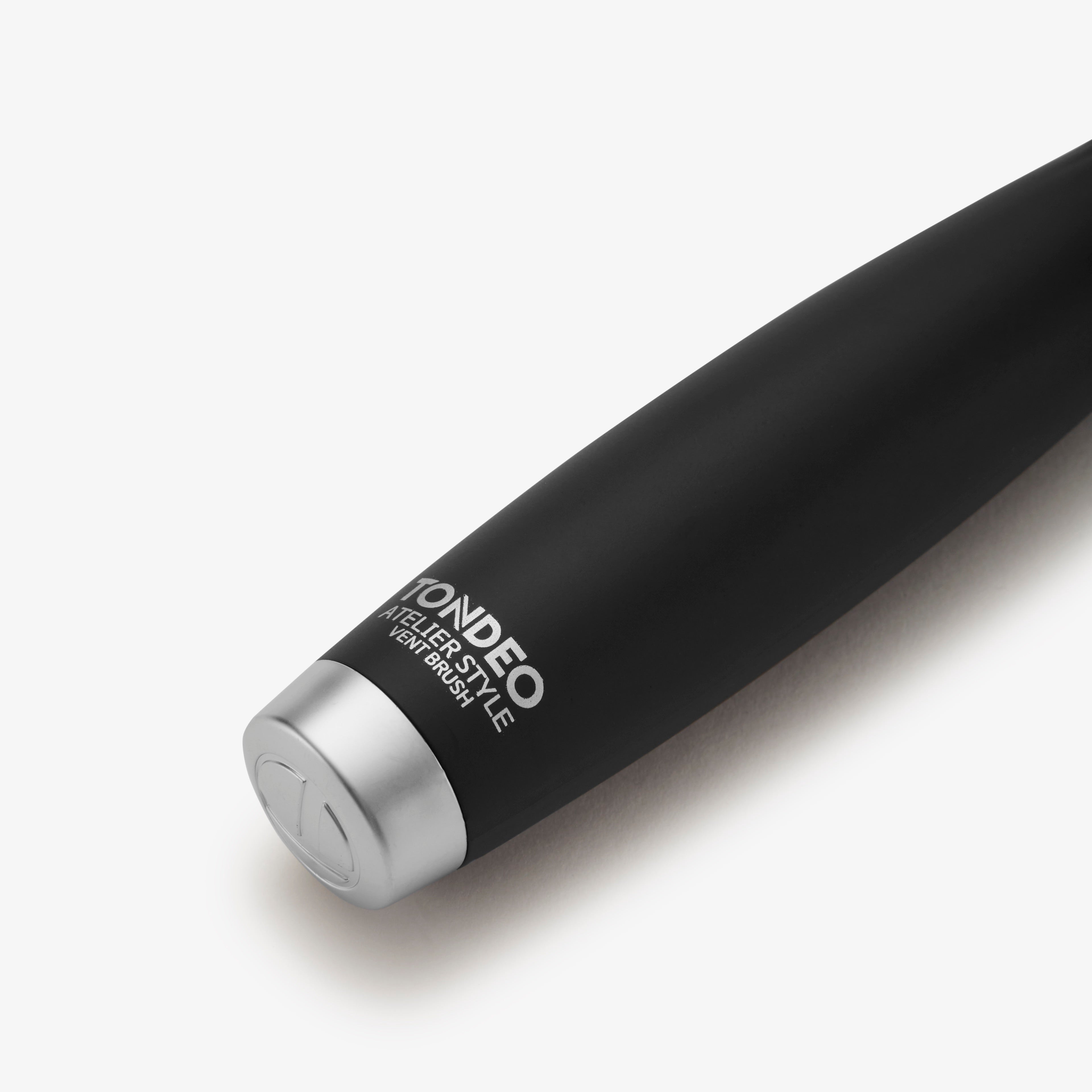 Schwarze Haarbürste von TONDEO Solingen, hitzeresistent, optimale Wärmeverteilung, Styling, Volumen, Langes Haar, Trockenes und feuchtes Haar, antistatische Borsten, ergonomischer Griff