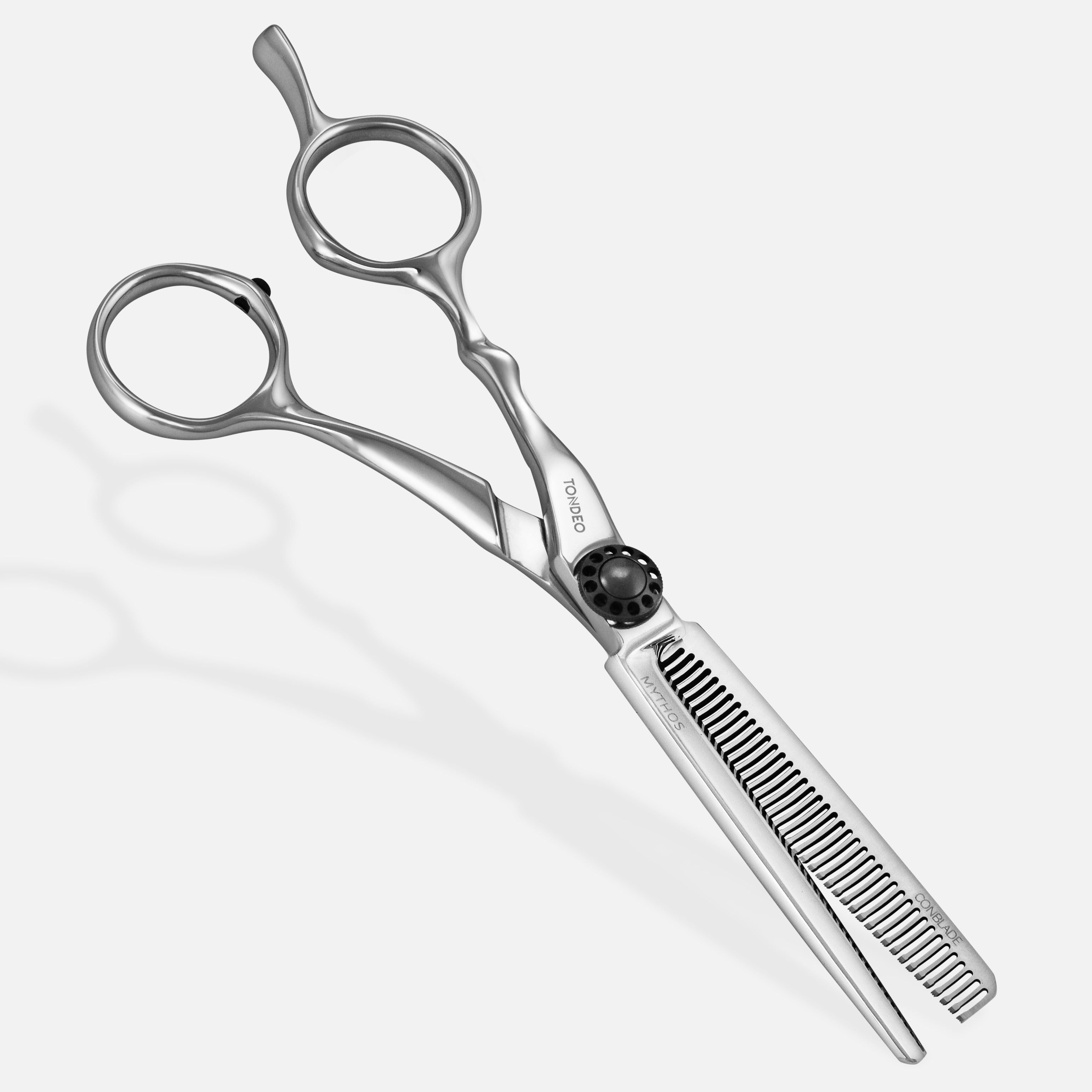 TONDEO MYTHOS LEFT OFFSET 5.75 WAVE Modellierschere für Linkshänder mit ergonomischem Design und präziser Verzahnung.